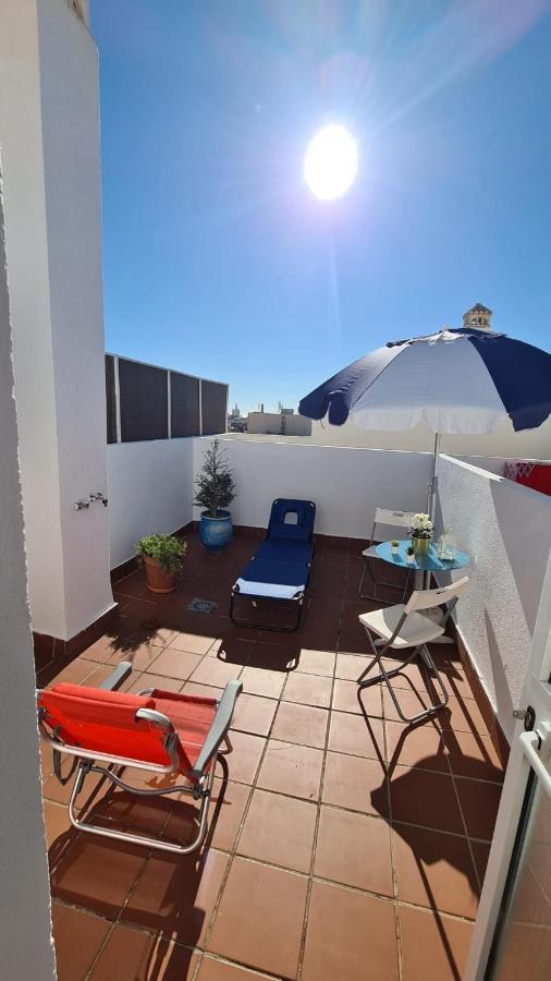 Penthouse With Solarium In The Center Of Malaga-atico Con Solarium En El Centro De Appartement